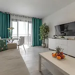 Newly Reformed With Sea View And Pool, Near The Beach, In Playa De Americas * פלאייה דה לאס אמריקס