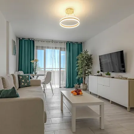 Apartment Newly Reformed With Sea View And Pool, Near The Beach, In Playa De Americas Playa de las Americas (Tenerife)