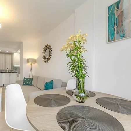 Newly Reformed With Sea View And Pool, Near The Beach, In Playa De Americas * Playa de las Americas (Tenerife)