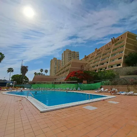 Apartment Newly Reformed With Sea View And Pool, Near The Beach, In Playa De Americas *
